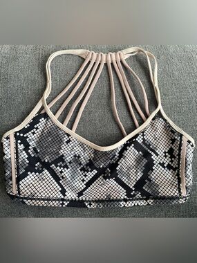 Lululemon Snake Print Strappy Sports Bra Black & light pink size 4